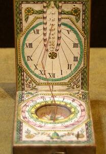 'Behringer' pocket sun-dial