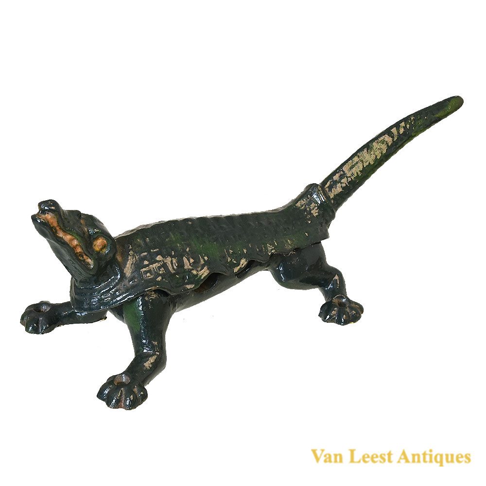 441204a 19th century crocodile cork press - Van Leest Antiques
