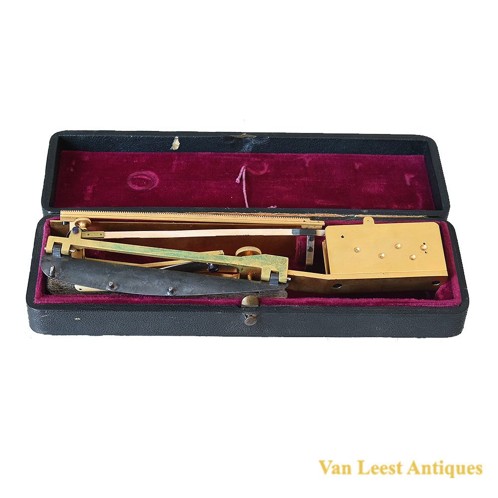 450227u Marey sphygmograph in case, c. 1857-1870 - Van Leest Antiques (2)