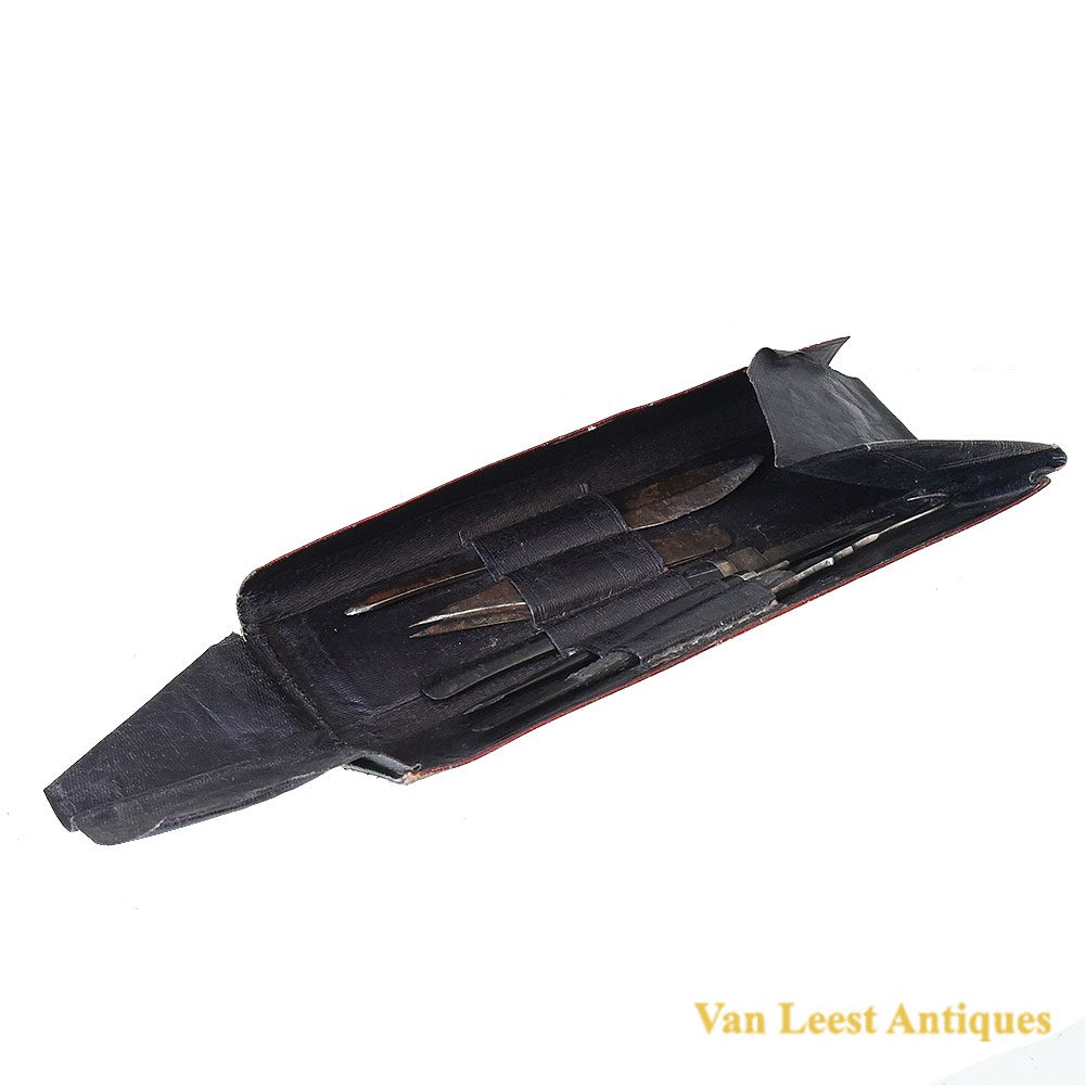 450227v 18th century Carter field surgical kit - Van Leest Antiques (1)