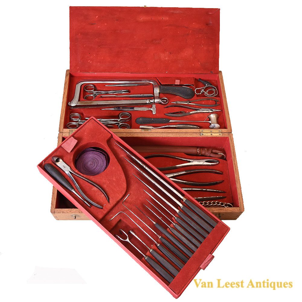 450228C Charles Dubois amputation case, c. 1870-1880 - Van Leest Antiques (2)