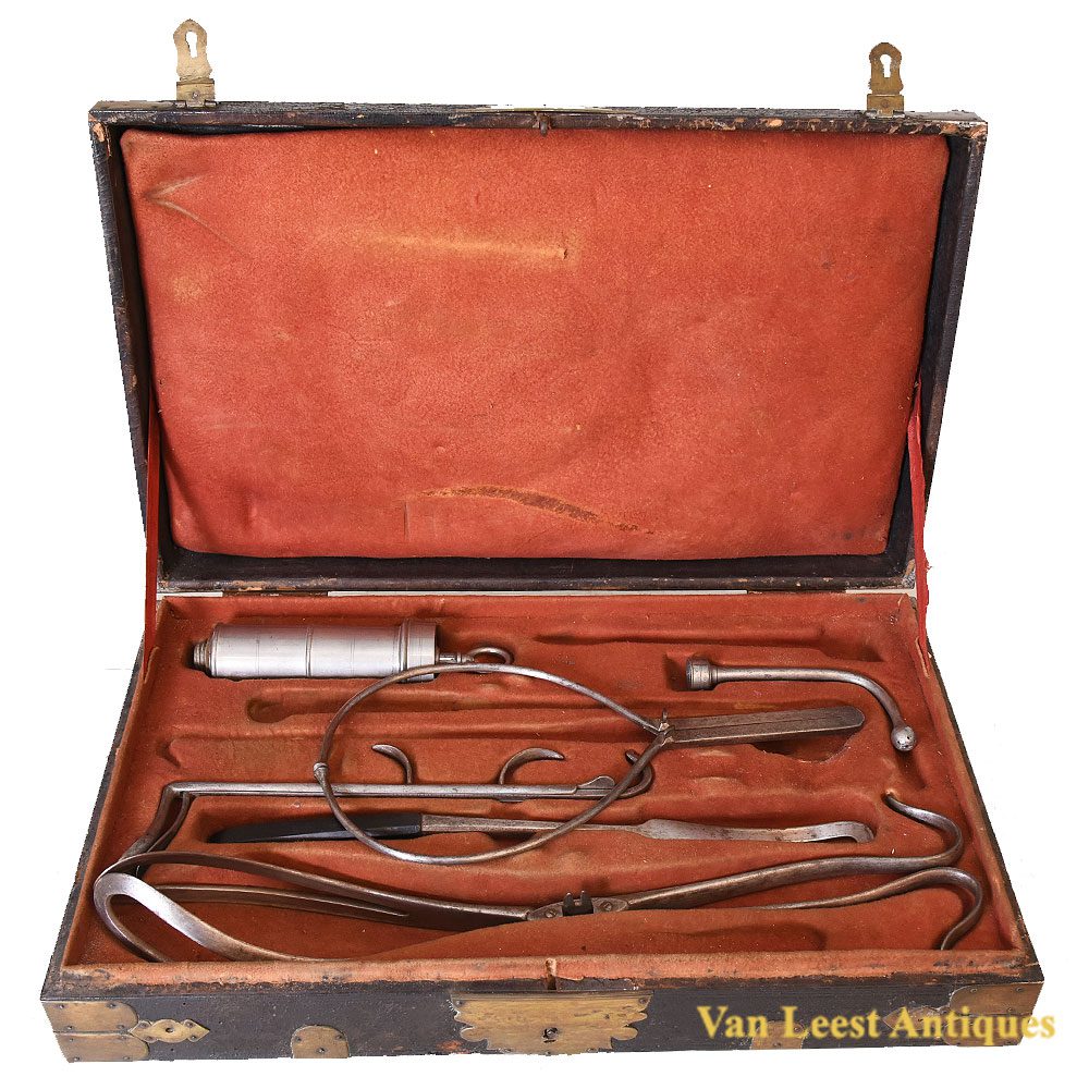 450228a Lesueur Jeune Paris obstetrical case, c. 1820. - Van Leest Antiques (1)